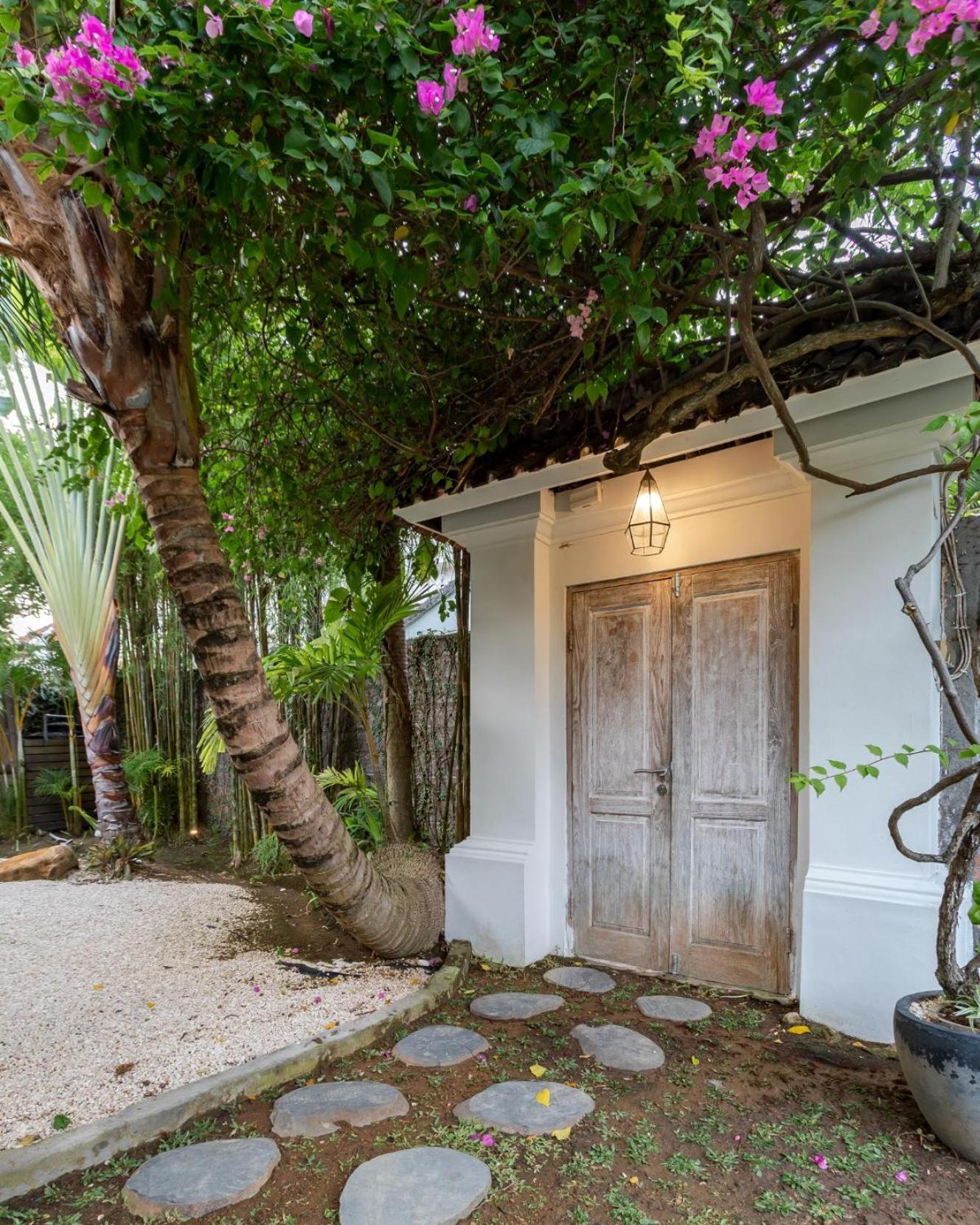 Telma - Charming 2br In Seminyak, Walking Distance To Eat Street Villa *