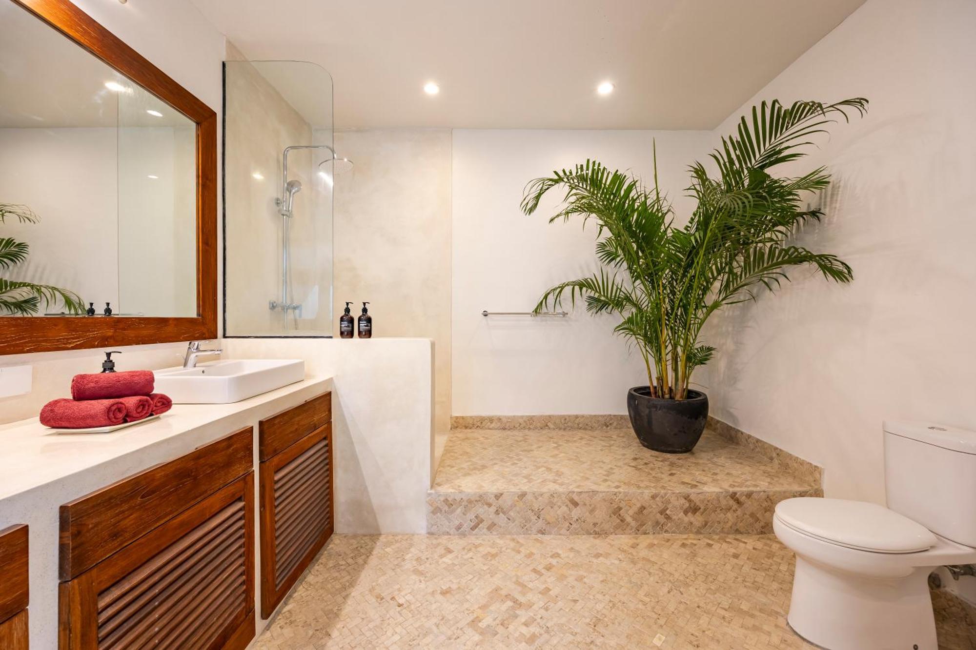Villa Telma - Charming 2br In Seminyak, Walking Distance To Eat Street